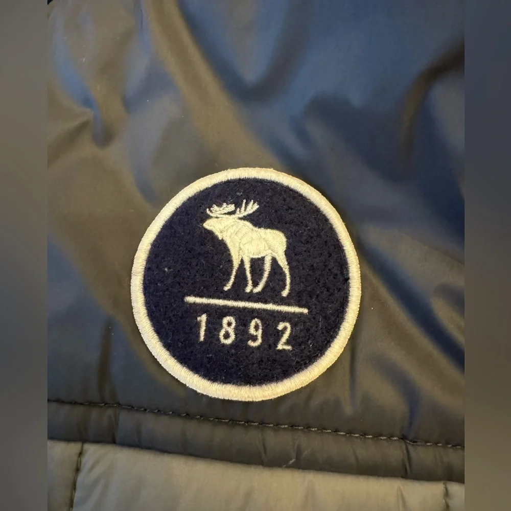 EUC! Abercrombie Kids Puffer Vest, sz 15/16